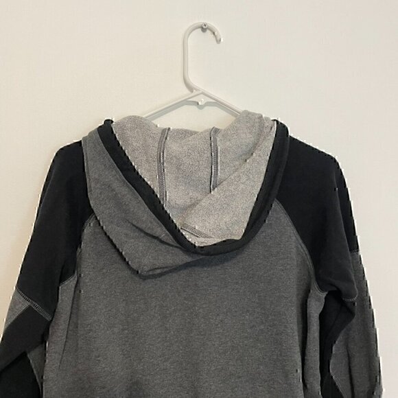 REEBOK Dark Gray Black Colorblock 3/4 Sleeve Pullover Hoodie Sweatshirt ALTERED - Picture 9 of 13